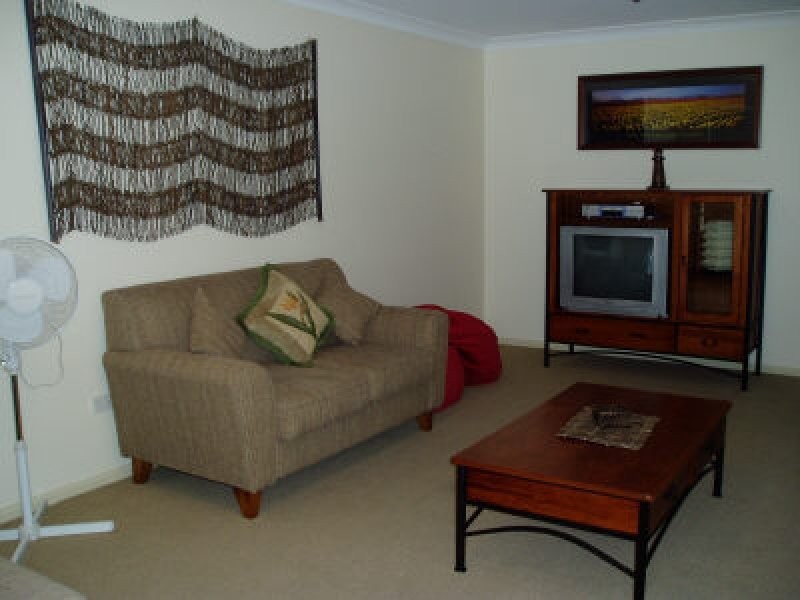 2 Hoylake Grove, Lake Conjola NSW 2539