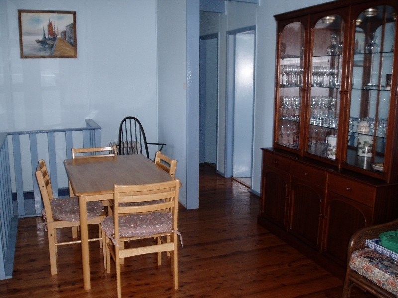 8 Buckland St, Mollymook NSW 2539