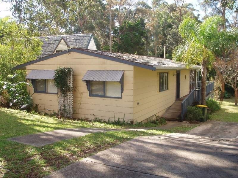 6 Lockhart Avenue, Mollymook NSW 2539