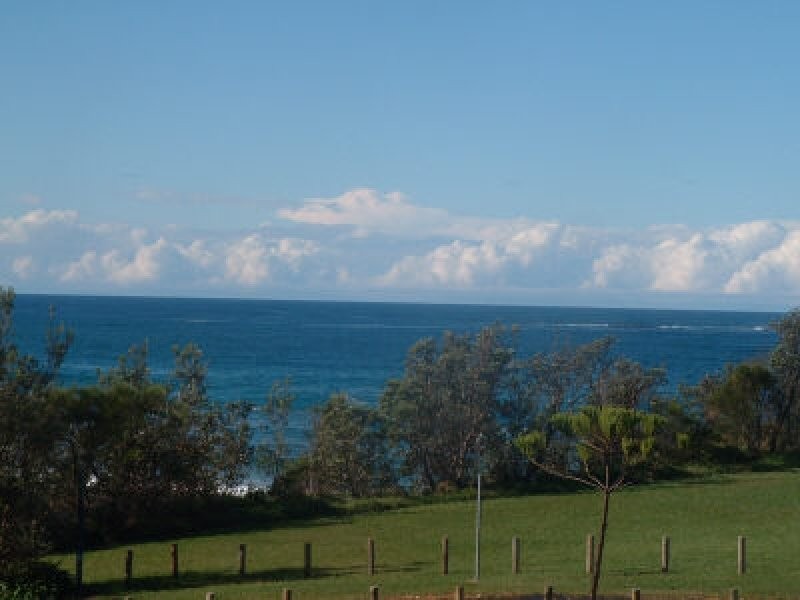 27 Seaside Parade, Dolphin Point NSW 2539