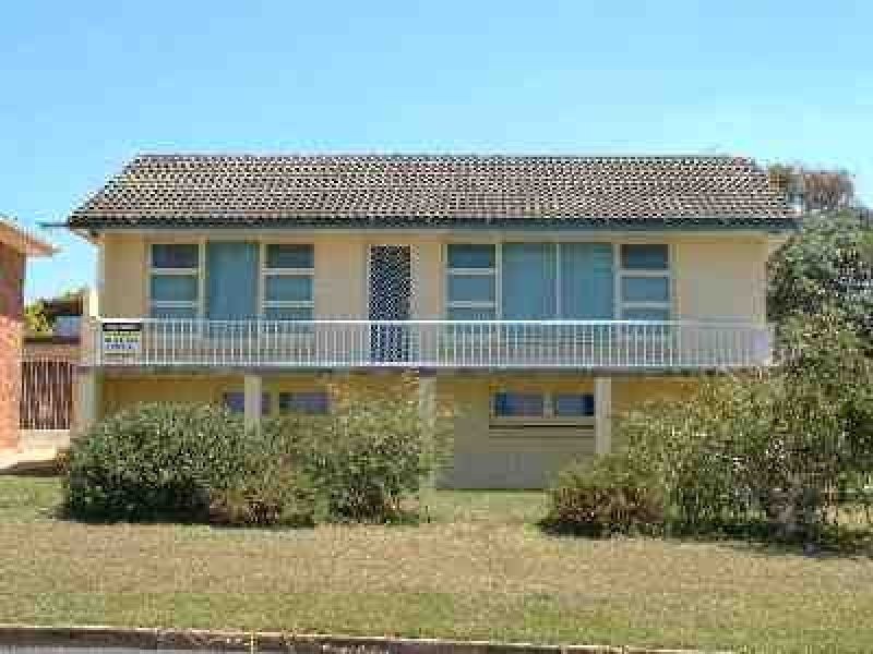 27 Seaside Parade, Dolphin Point NSW 2539