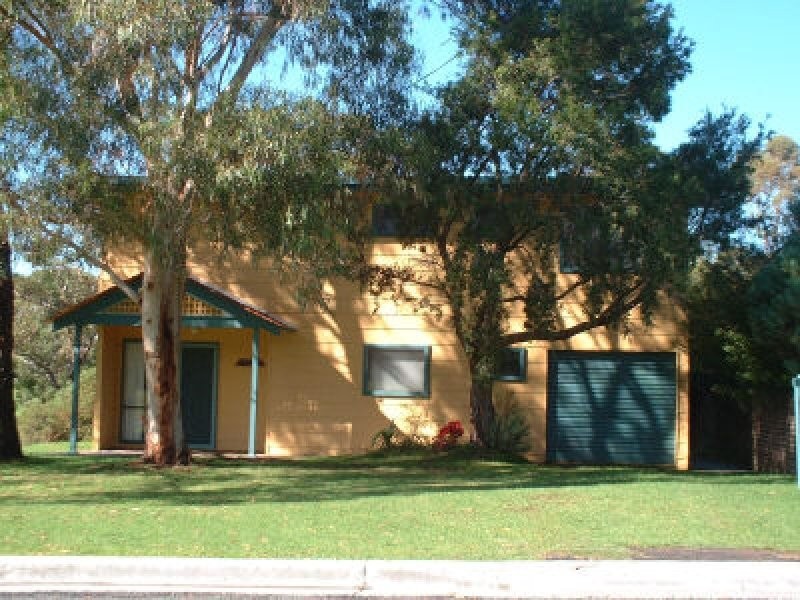 56 Clissold Street, Mollymook NSW 2539