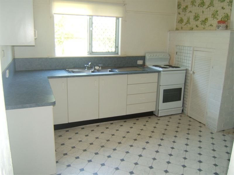 100 Gallipoli Avenue, Umina Beach NSW 2257