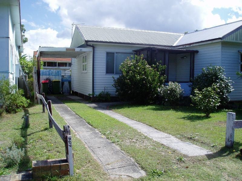 31 Carrington Avenue, Woy Woy NSW 2256