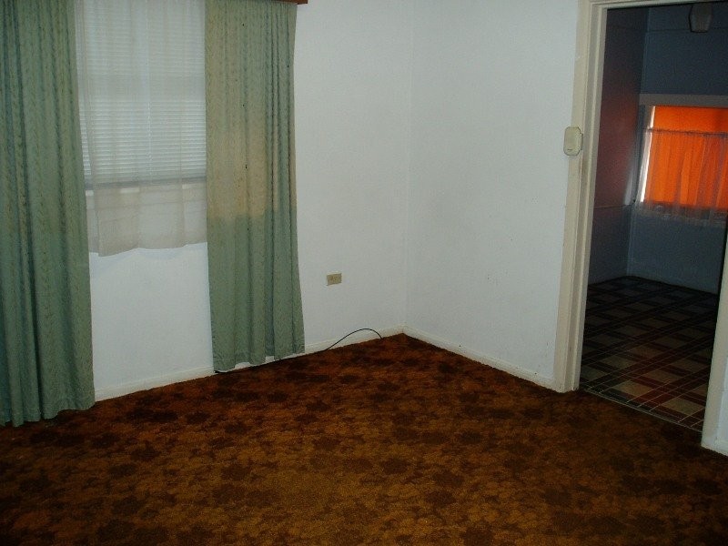 31 Carrington Avenue, Woy Woy NSW 2256