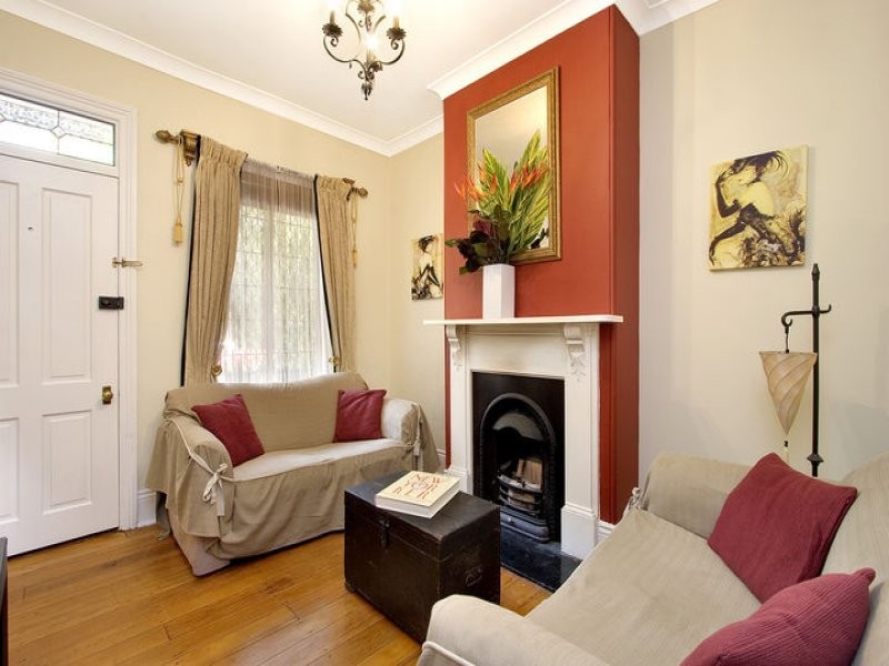 18 Whitehorse Street, Newtown NSW 2042