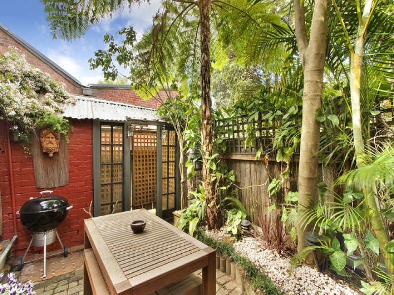 18 Whitehorse Street, Newtown NSW 2042