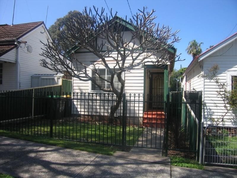 17 George Street, Mortdale NSW 2223