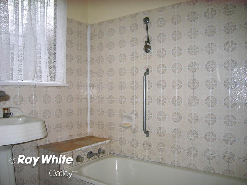 37 Waitara Parade, Hurstville Grove NSW 2220