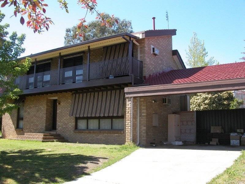 450 Dale Cres, Lavington NSW 2641