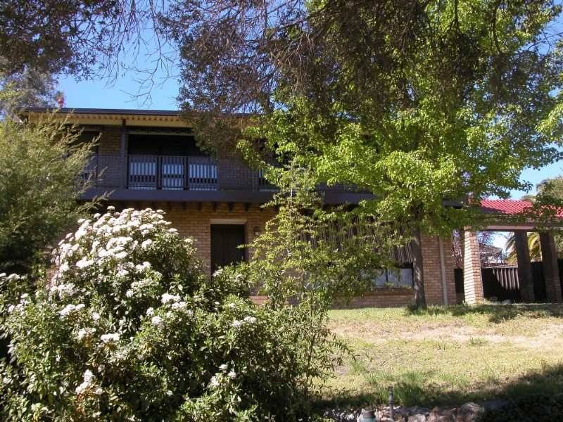 450 Dale Cres, Lavington NSW 2641