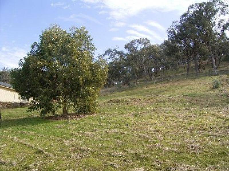 72 Bartholomew St, Lavington NSW 2641