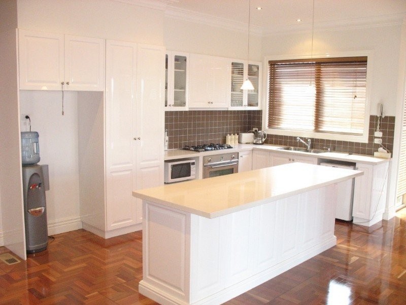 21 Trumpington Terrace, Attwood VIC 3049