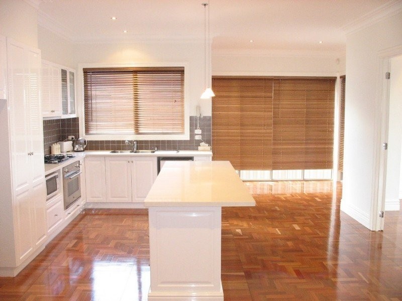 21 Trumpington Terrace, Attwood VIC 3049