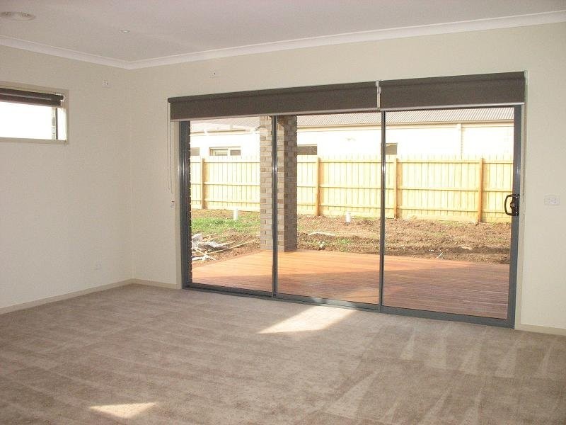 19 George Street, Taylors Hill VIC 3037