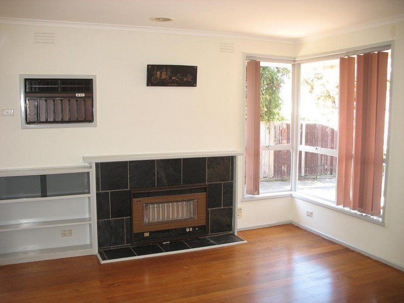 35 Christopher Crescent, Tullamarine VIC 3043
