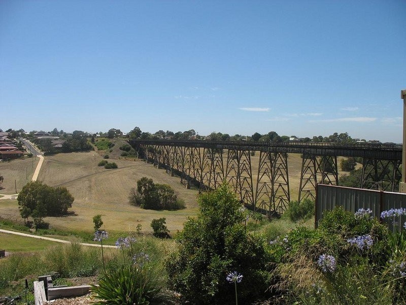 40 Balerno Circuit, Gowanbrae VIC 3043