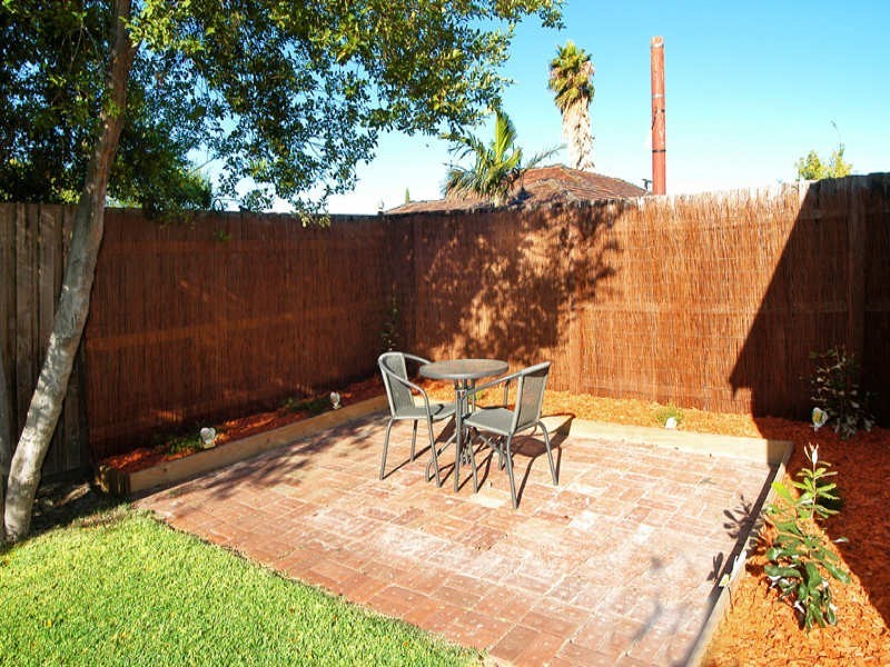 20 Christopher Crescent, Tullamarine VIC 3043