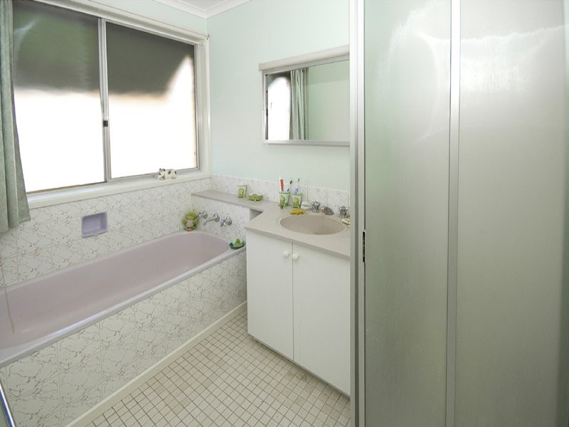 273 Carrick Drive, Gladstone Park VIC 3043