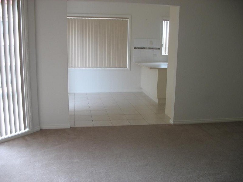2/105 Marshall Rd, Airport West VIC 3042
