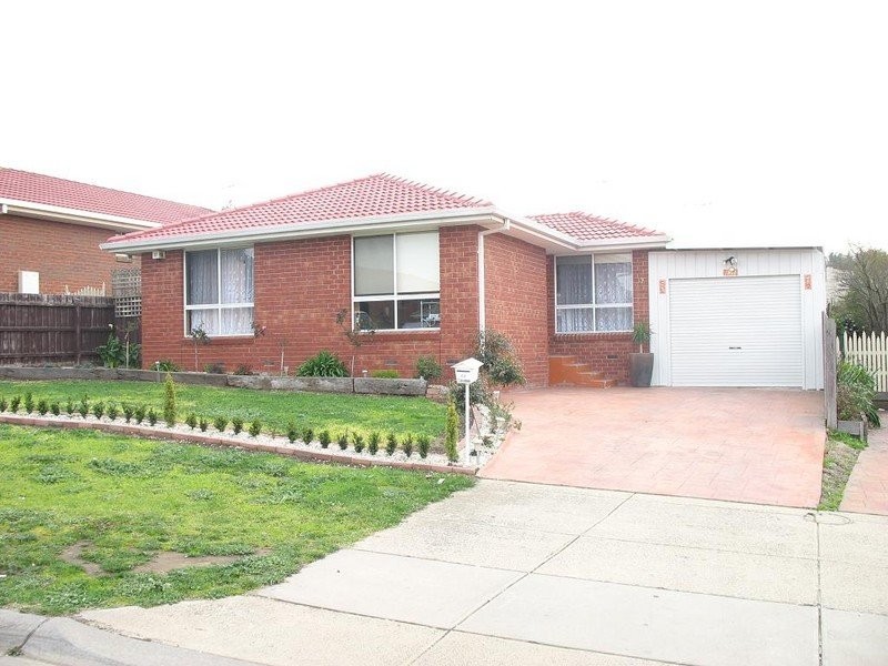 12 Gimlet Close, Meadow Heights VIC 3048