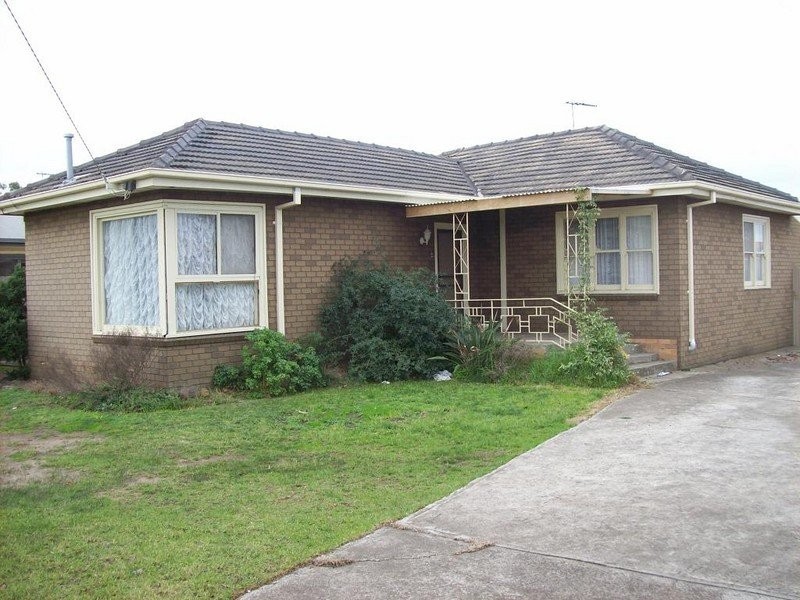 38 BROADMEADOWS ROAD, Tullamarine VIC 3043