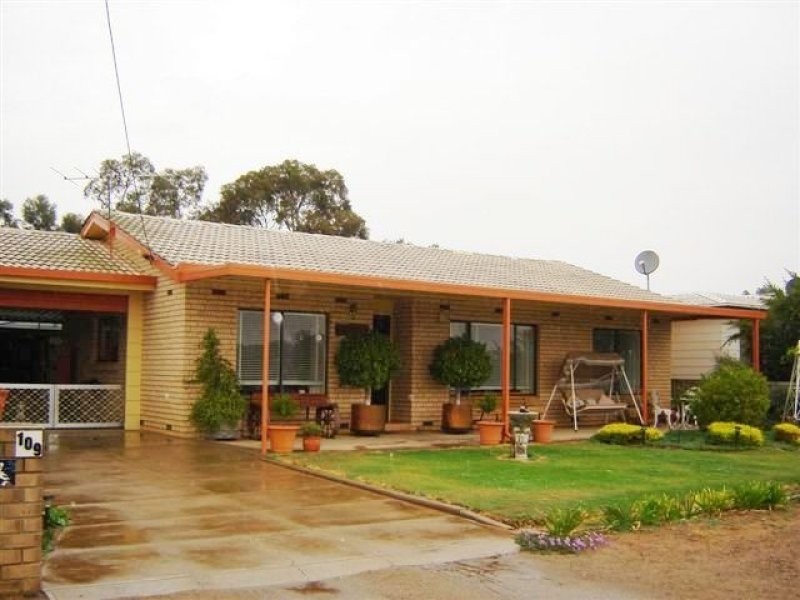 109 Murray Drive, Murray Bridge SA 5253