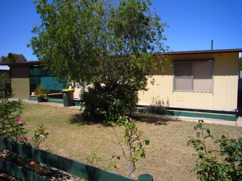 24 Railway Terrace, Coonalpyn SA 5265