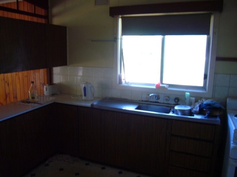 24 Railway Terrace, Coonalpyn SA 5265