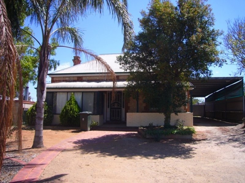 95 Adelaide Road, Murray Bridge SA 5253