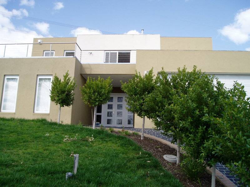 32 Langbourne Court, Greenvale VIC 3059