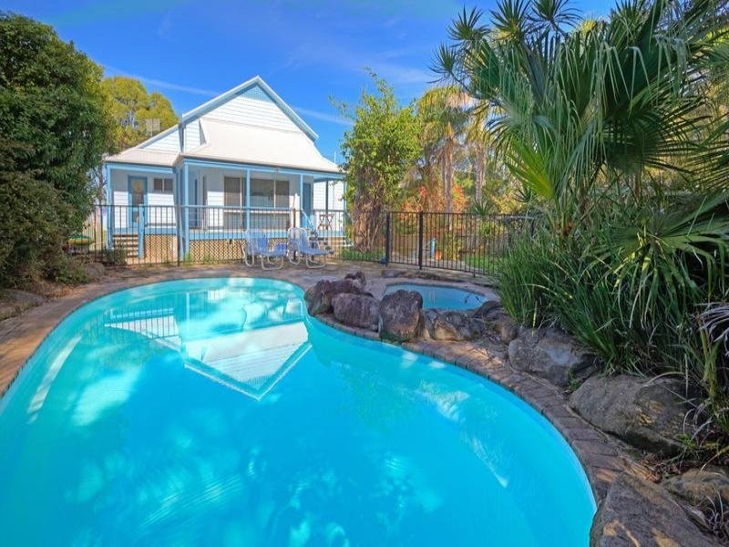 1 Chico Street, Copacabana NSW 2251