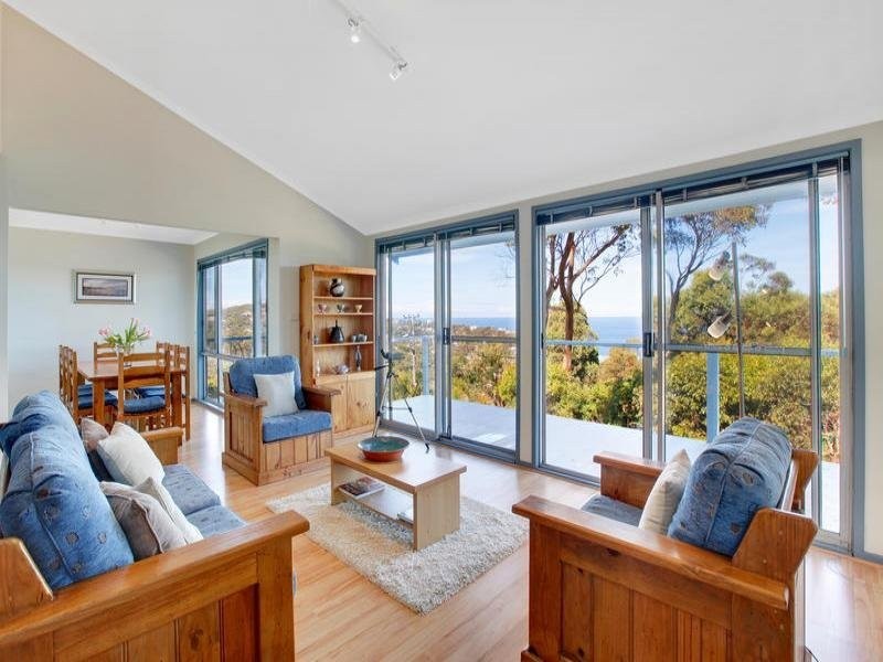 1 Chico Street, Copacabana NSW 2251