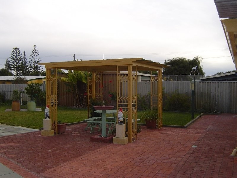 6 Newby Street, Lancelin WA 6044