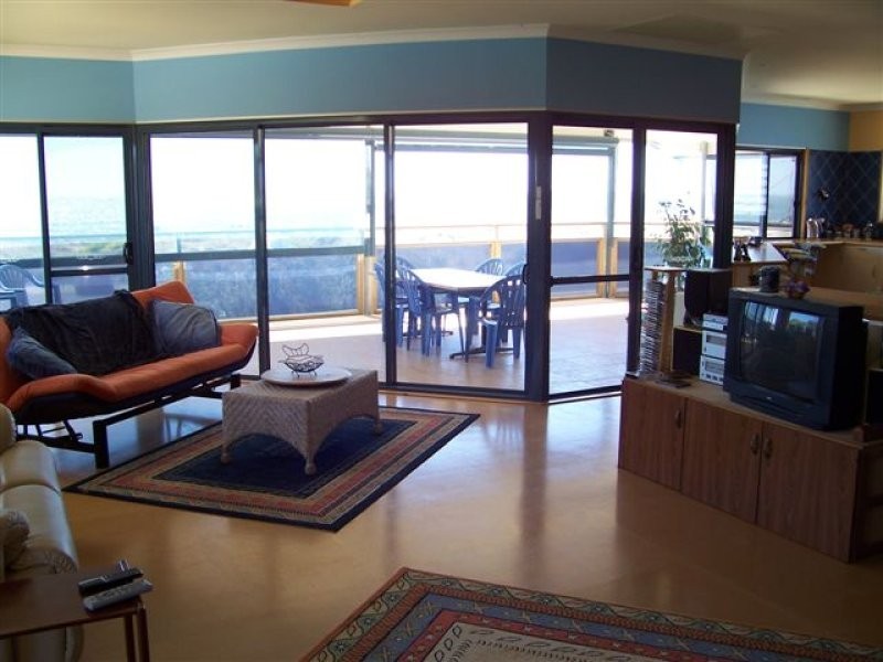 1 Hopkins Street, Lancelin WA 6044