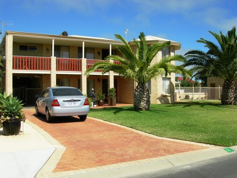 51 Robertson Road, Ledge Point WA 6043