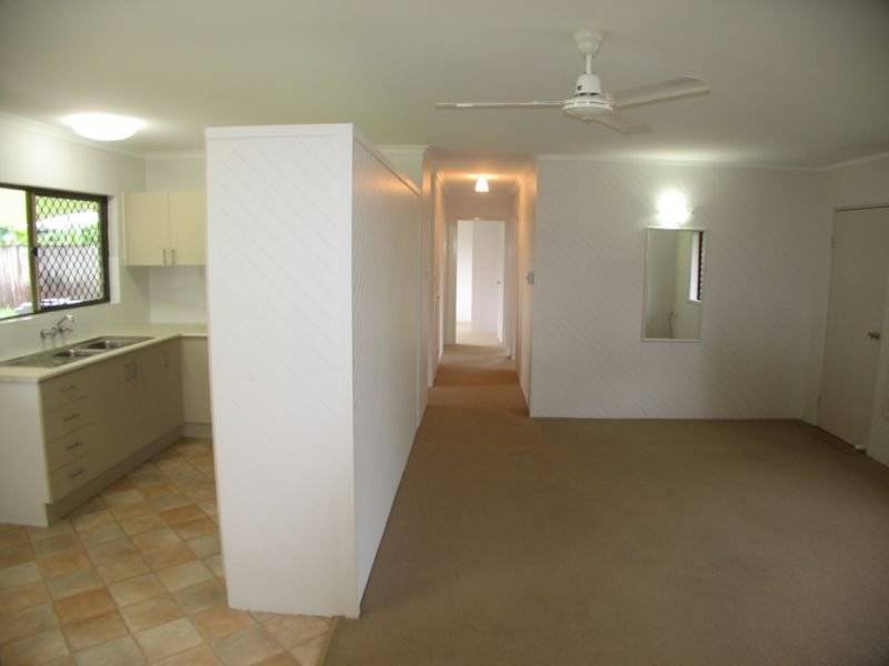 14 Harper Close, Manunda QLD 4870