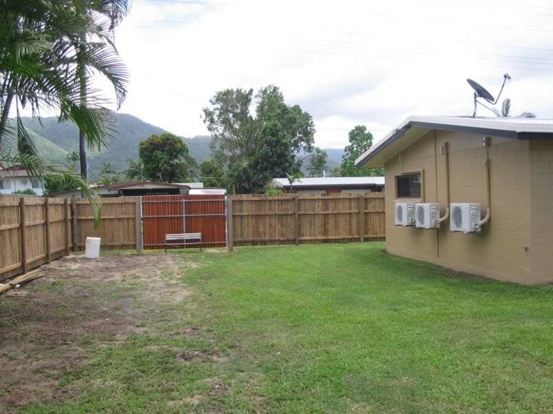 14 Harper Close, Manunda QLD 4870