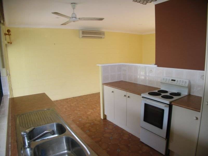 3 Fletcher Court, Bentley Park QLD 4869