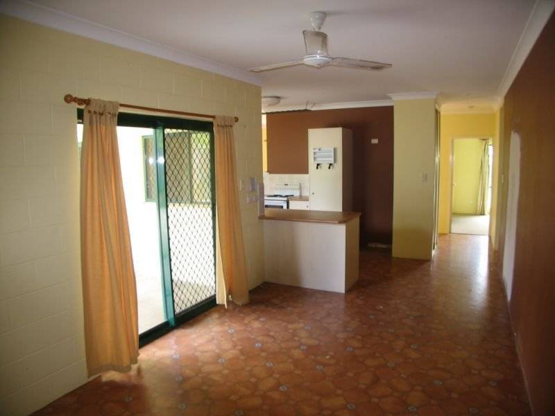 3 Fletcher Court, Bentley Park QLD 4869