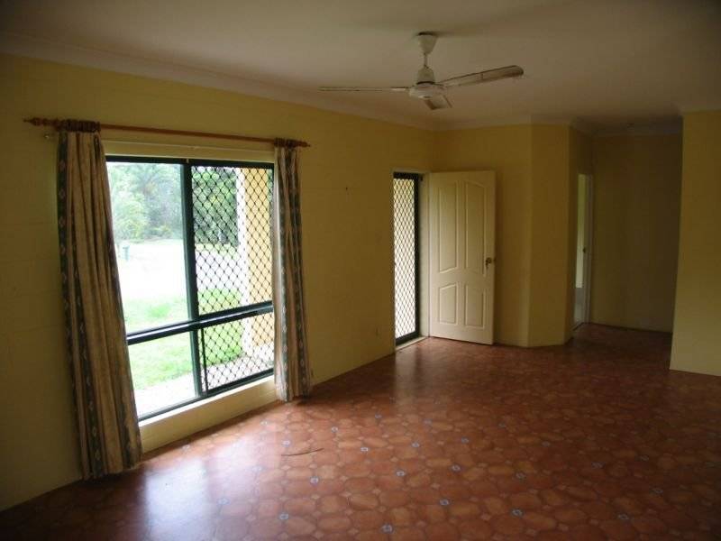 3 Fletcher Court, Bentley Park QLD 4869