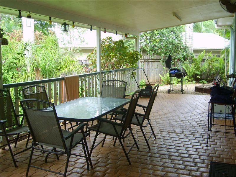 35 Cyperus Drive, Redlynch QLD 4870