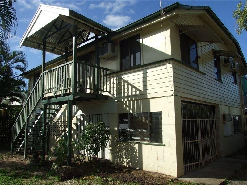 108 Callaghan Street, Mooroobool QLD 4870