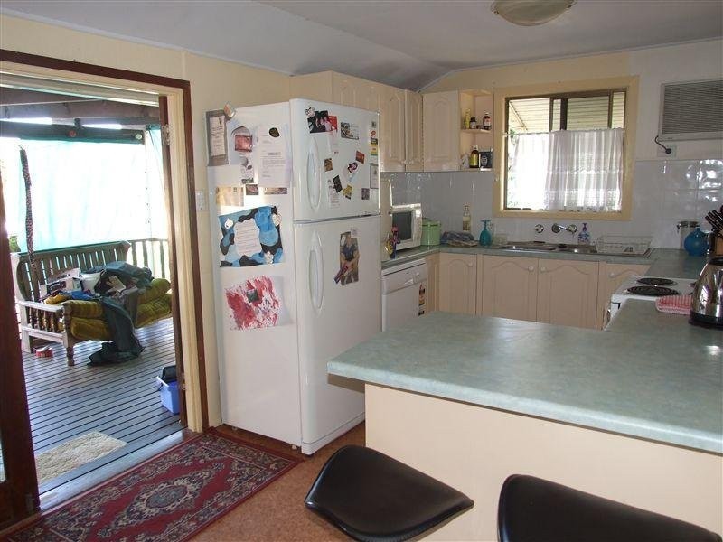 108 Callaghan Street, Mooroobool QLD 4870