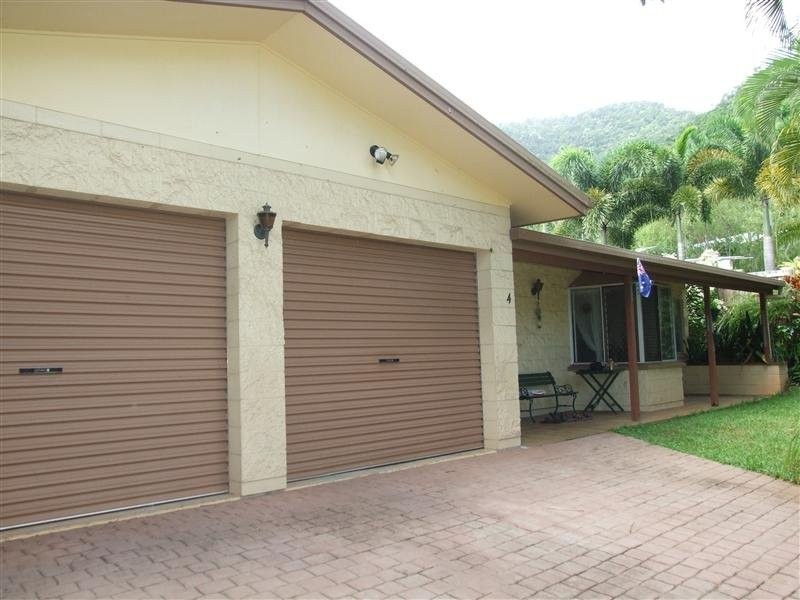 4 Delaney Close, Kanimbla QLD 4870