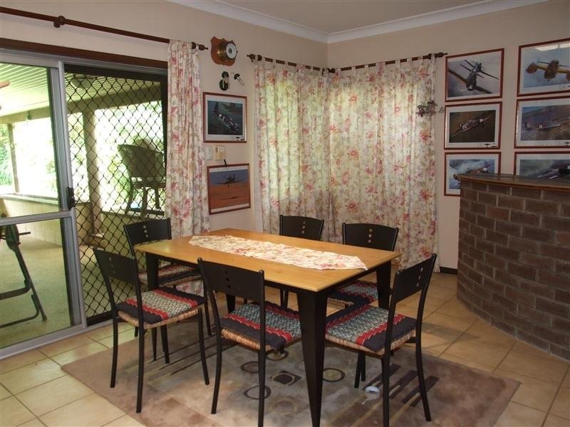 4 Delaney Close, Kanimbla QLD 4870