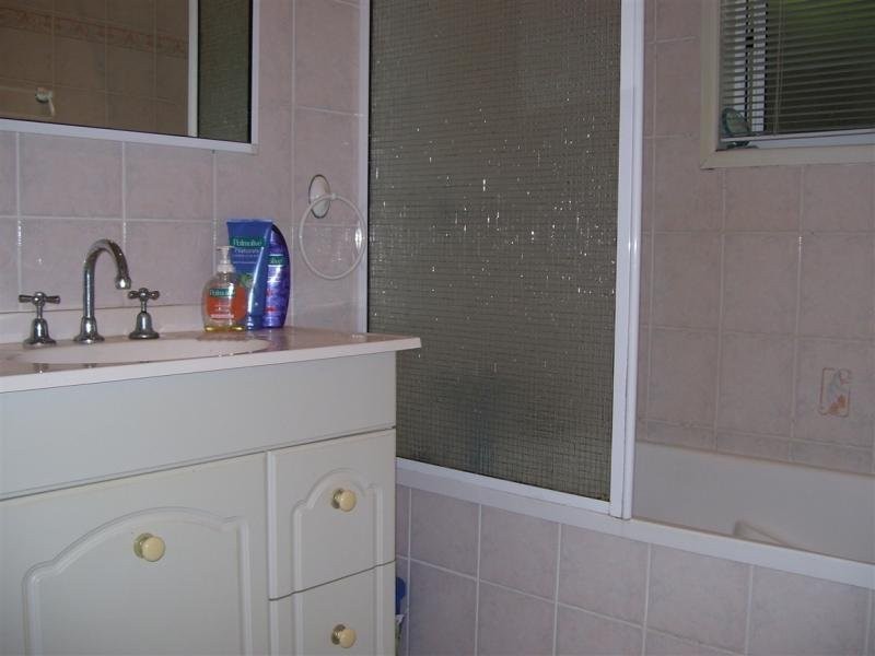 14 Hymes Street, Kanimbla QLD 4870