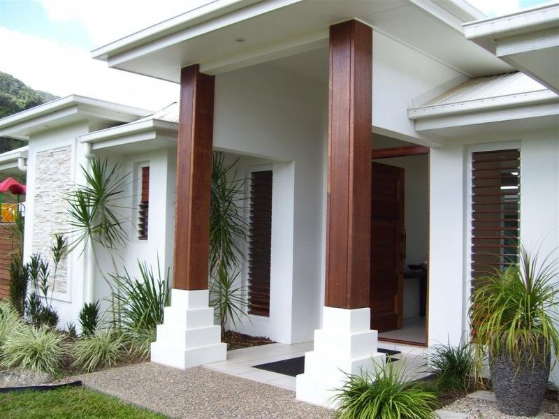 6 Davidson Close, Redlynch QLD 4870