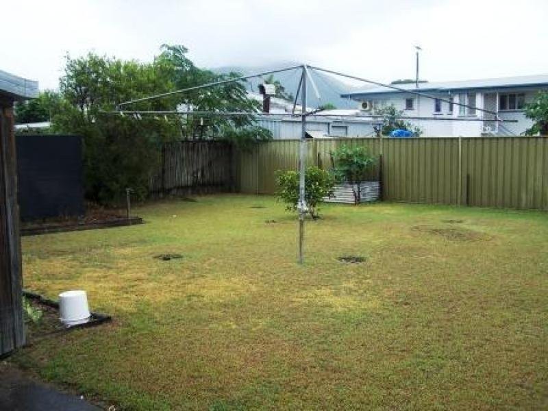 16 Barry Street, Bungalow QLD 4870