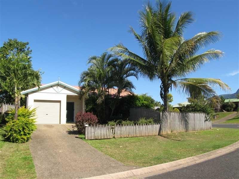 11 Gammie Close, Edmonton QLD 4869